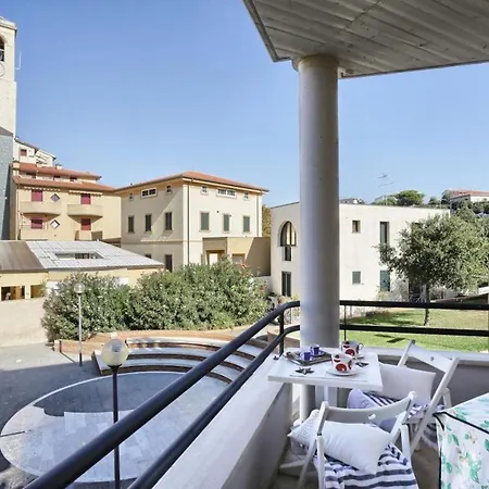 Maestrale Comodo Al Mare E Al Centro Con Piscina E Posto Auto Apartament
