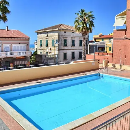 Maestrale Comodo Al Mare E Al Centro Con Piscina E Posto Auto Apartment